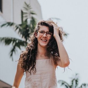 Meet your Posher, Amanda